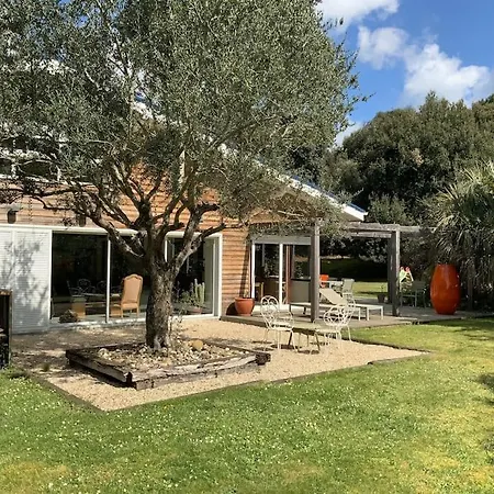 Sur La Pointe De Suzac Et Ses Criques 4* :Location A La Semaine Villa Saint-Georges-de-Didonne